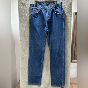Wrangler Relaxed Fit Blue Jeans